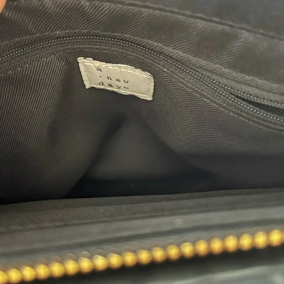 A NEW DAY Gray Croc with Gold Details Crossbody Bag - Picture 9 of 16